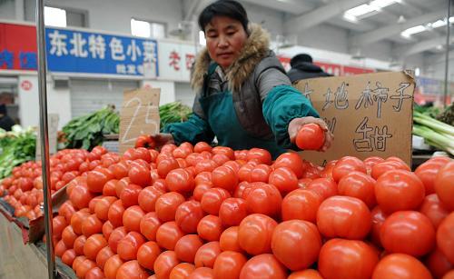 去菜市场买菜,这6种蔬菜不要随便买,菜贩子 从不给家人吃